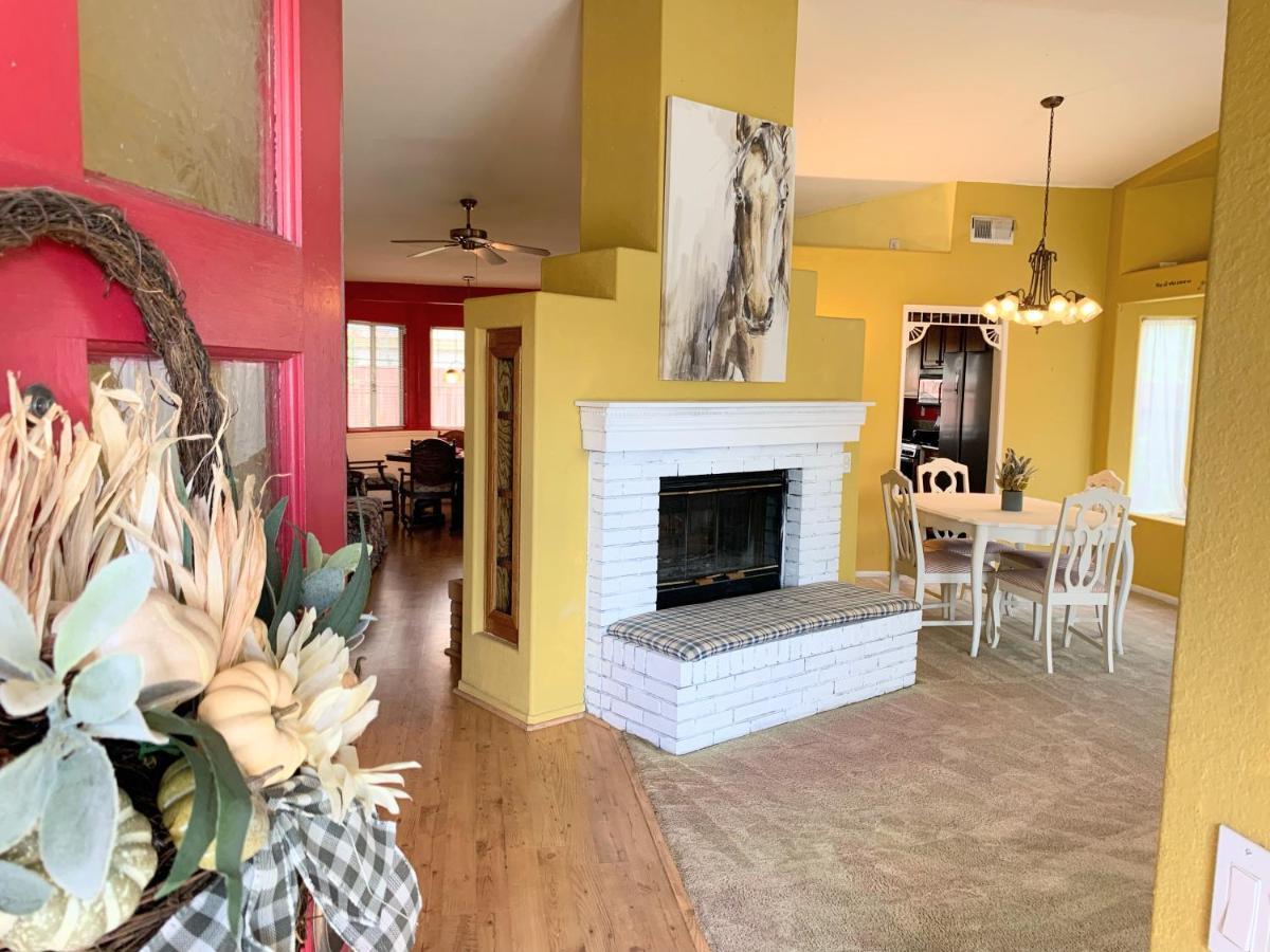 Festive Haven Room Hemet Exterior foto